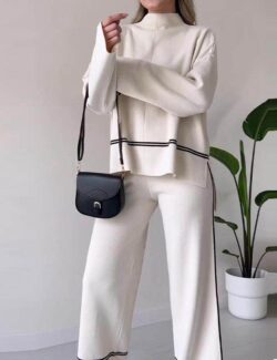 Ensemble décontracté uni : Haut ample et confortable avec pantalon évasé