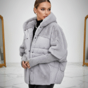 Padded_bomber_coat_with_hood_and_pockets_for_women.png
